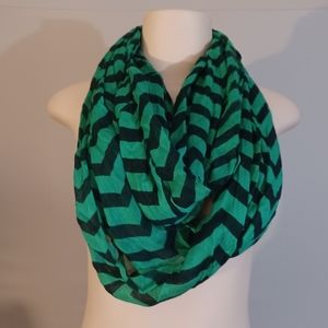 NEW Infinity Scarf by G!
